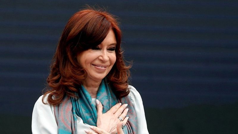 Cristina Kirchner llamó desde Cuba para felicitar a Fernández Sagasti por la elección.