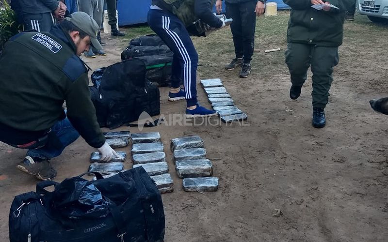 Detuvieron un barco sospechado de trasladar droga desde Paraguay y bajarla en Santa Fe