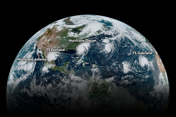 Crédito de la imagen: Observatorio de la Tierra de la Nasa / Joshua Stevens; Servicio Nacional de Satélites Ambientales, Datos e Información de Noaa. Leyenda: Kathryn Hansen.