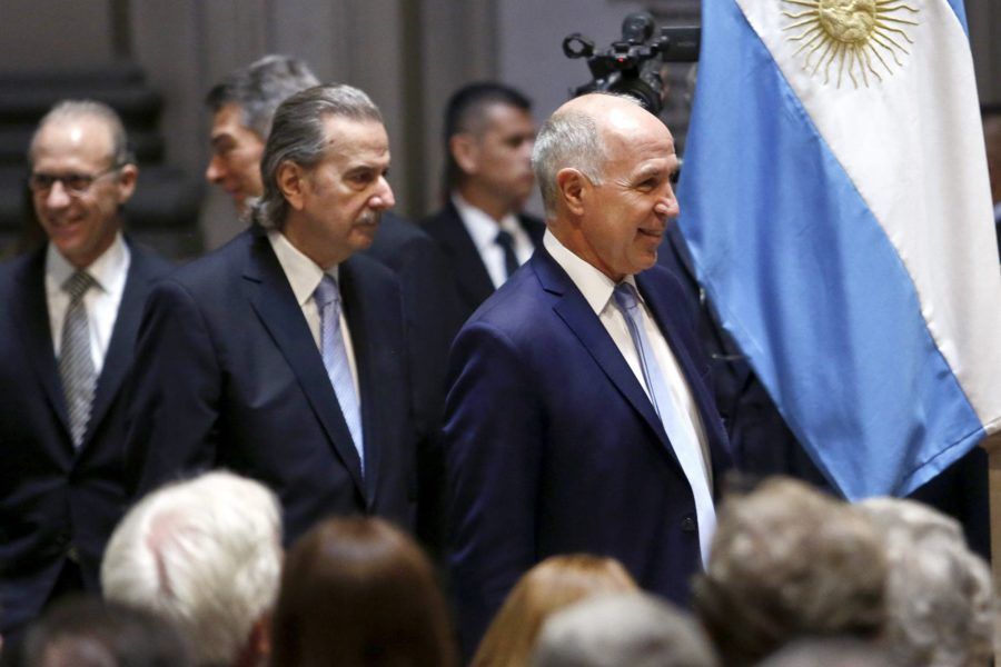Carlos Maqueda, Ricardo Lorenzetti y Horacio Rosatti votaron a favor de las provincias. Foto: La Nación.