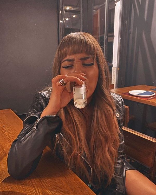 ¡Qué carita! Danna Paola se tomó unos tequilas demás