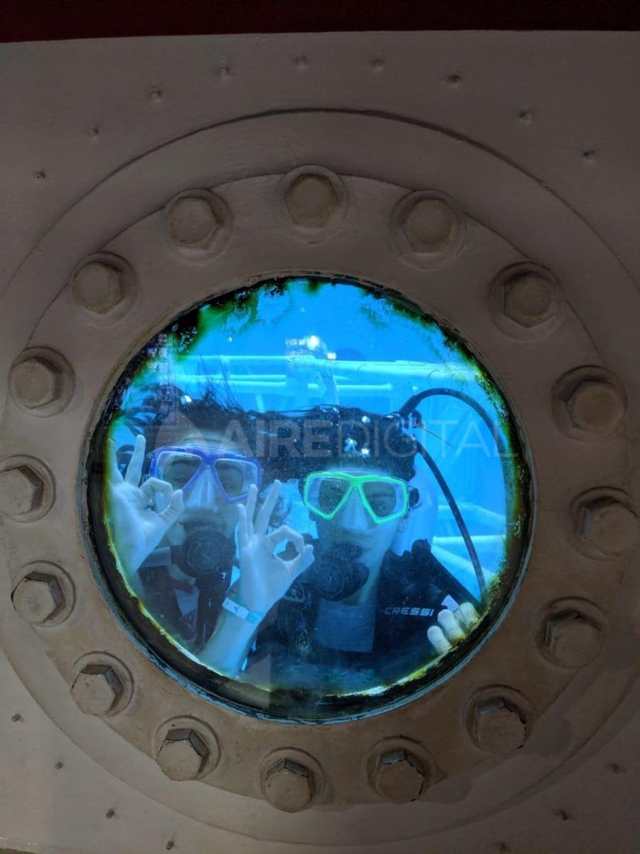 Albertina experimentó la gravedad cero a diez metros bajo el agua.