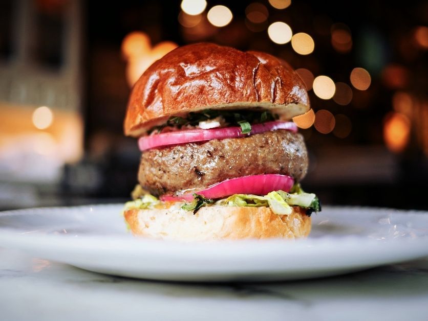 La carne cultivada en laboratorio: la opción alimentaria del futuro vegano