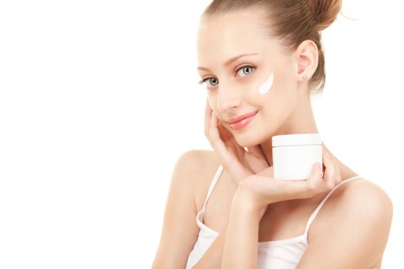 Resultado de imagen para aplicar cremas