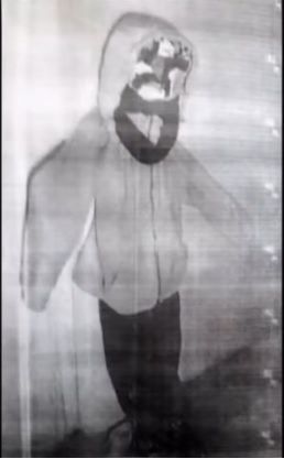 La macabra historia detrás del muñeco que apareció en la celda de Nahir Galarza