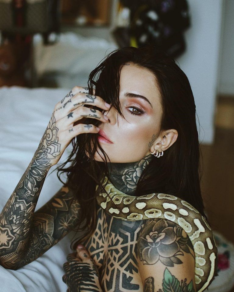 ¡Salvaje! Cande Tinelli se hizo un piercing en un lugar especial