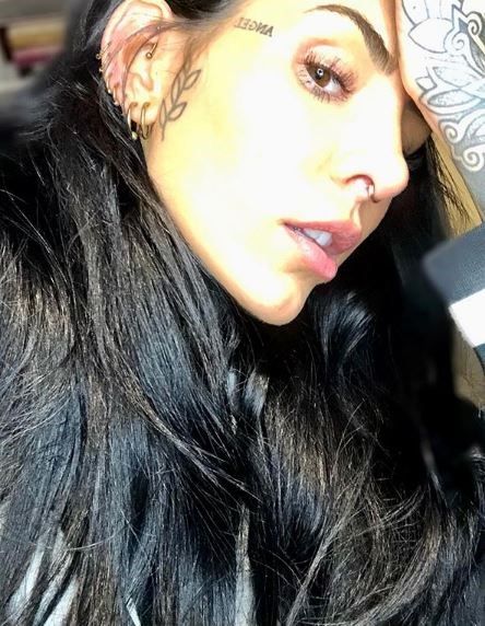 ¡Salvaje! Cande Tinelli se hizo un piercing en un lugar especial