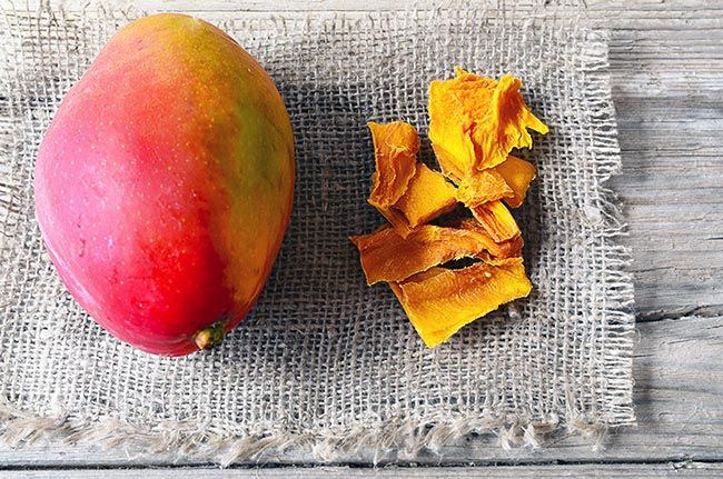 Mango deshidratado, el snack más versátil