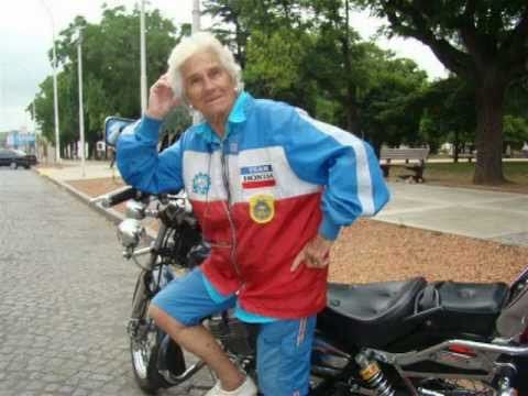 Resultado de imagen para nelly abuela motoquera