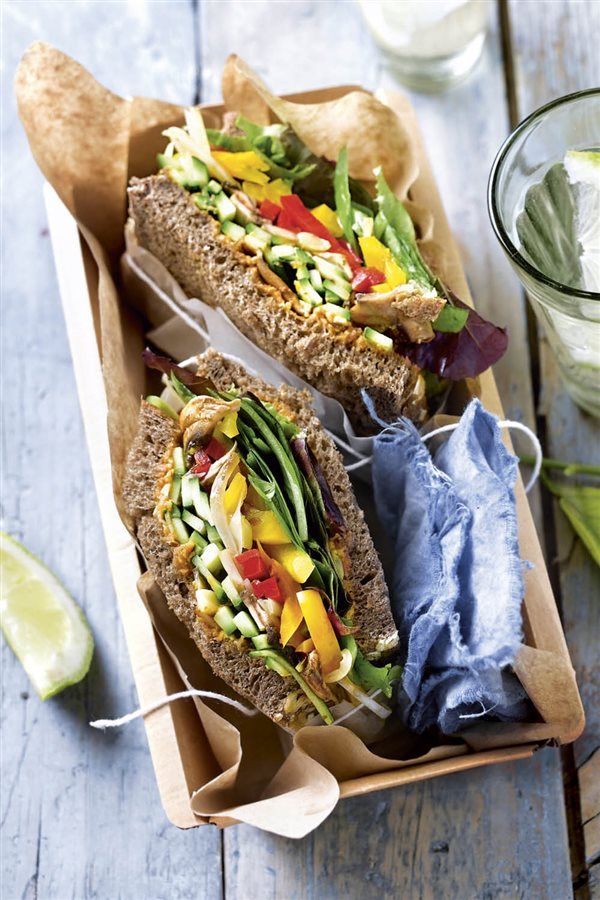 desayunos saludables20. Sandwich vegetal