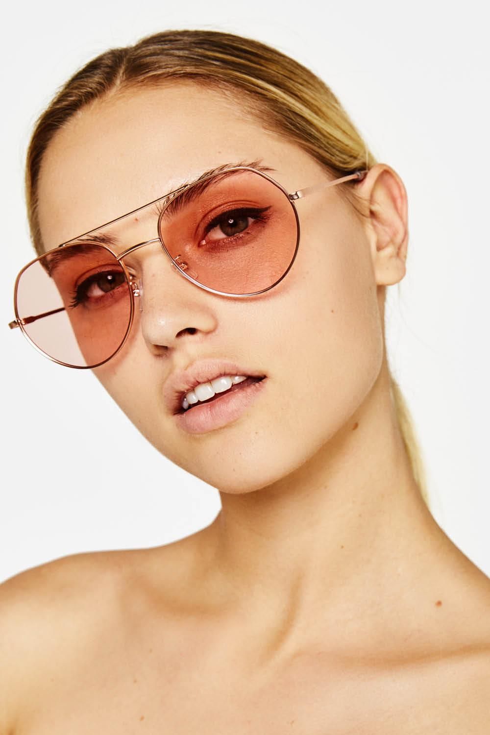estilo hipster gafas bershka 9,99euros. Gafas de sol