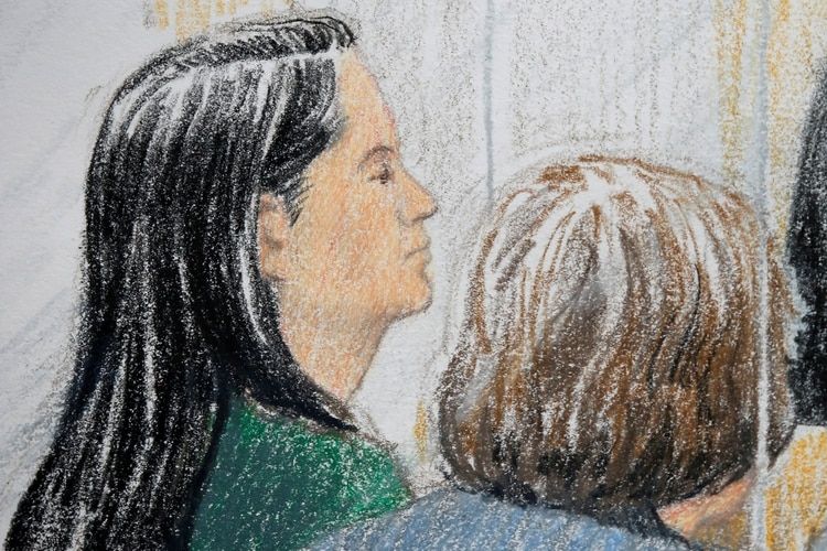Huawei CFO Meng Wanzhou (L), who was arrested on an extradition warrant, appears at her B.C. Supreme Court bail hearing in a drawing in Vancouver, British Columbia, Canada December 7, 2018. REUTERS/Jane Wolsak MANDATORY CREDIT. NO ARCHIVES, NO SALES
