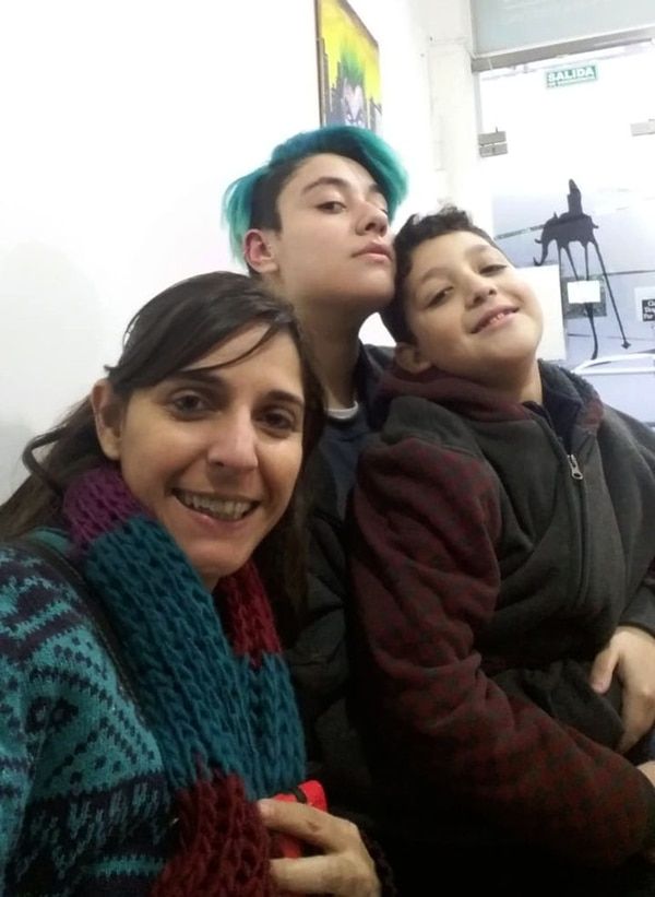 BenjamÃ­n con su mamÃ¡ Silvina y su hermano menor