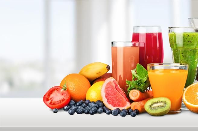 Los expertos no recomiendan tomar más de un zumo de fruta al día