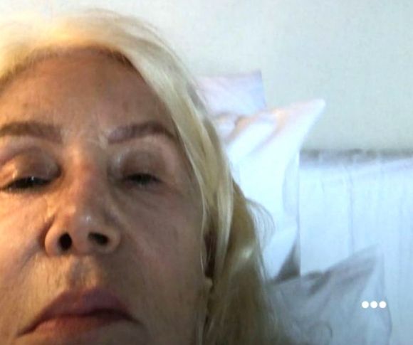 El blooper de Susana Giménez en Instagram Stories: publicó sin querer una selfie a cara lavada en la cama El blooper de Susana Giménez en Instagram Stories: publicó sin querer una selfie a cara lavada en la cama