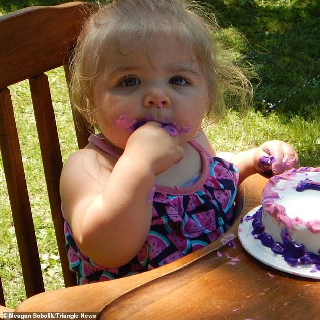 La dura despedida a una bebé de 22 meses antes de entrar a quiráfono para donar sus órganos