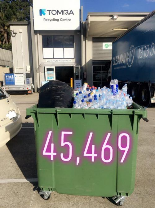 Pagan su boda de ensueño en una isla privada con latas de reciclaje