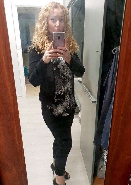 Le deja una nota a su madre sobre la balanza tras enterarse de que se pesaba cada mañana