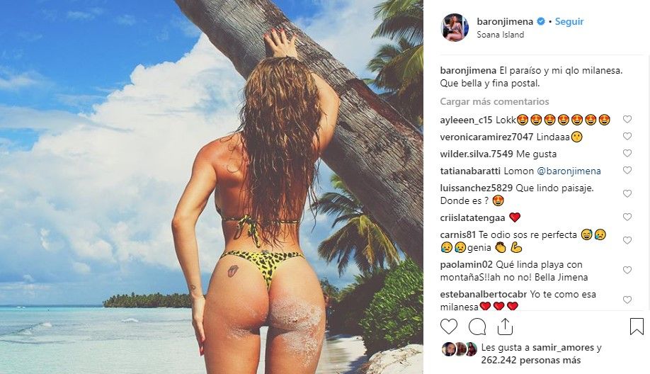 Jimena Barón playa