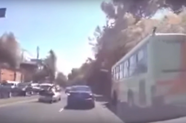 El hombre pudo escapar de sus secuestradores (Foto: YouTube)