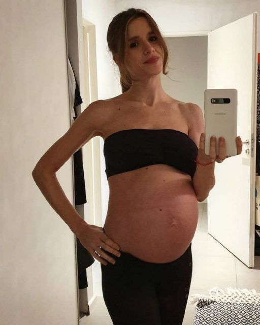 A dÃas de ser mamá, Violeta Urtizberea mostró su enorme panza
