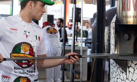 Franco participó el Campionato Pizzaioli. Franco participó el Campionato Pizzaioli.