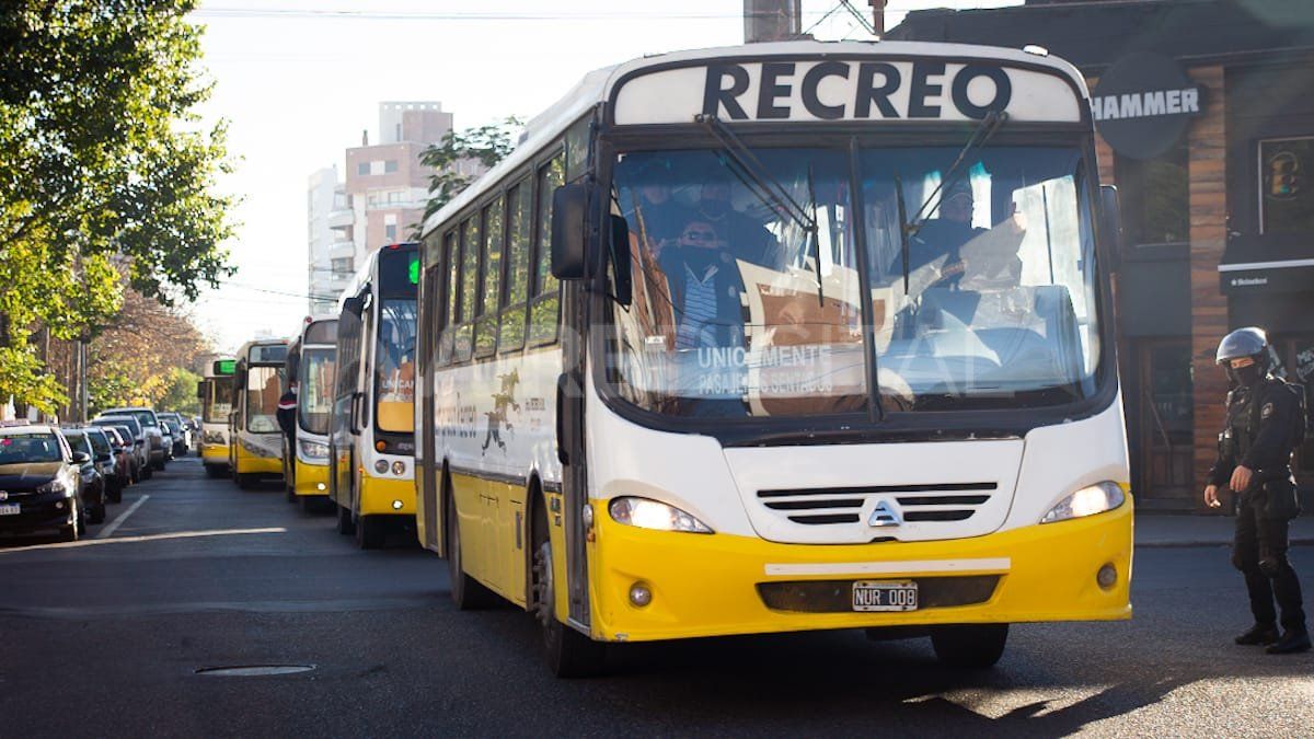 Los choferes de colectivos se concentrar&aacute;n con sus coches en Casa de Gobierno