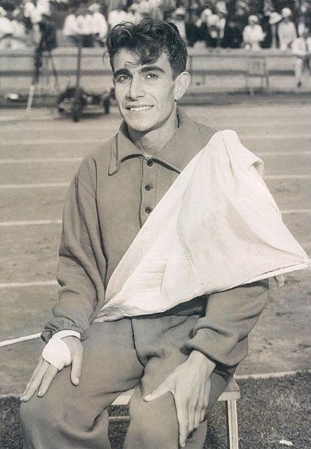 En 1929 y, sin haber cumplido aún los 17 años, ya era campeón nacional en los 3000 y 5000 metros y, el 8 de mayo de 1931, en Montevideo, se adueñó del récord sudamericano de los 3000 metros al cronometrar 8’44’02”. Asimismo, Zabala fue el primer atleta argentino que bajó la marca de 15 minutos en los 5000 metros. Mientras compitió en el país, representó a la Federación Atlética Metropolitana (FAM) y del Club Sportivo Barracas.