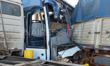 El primer choque fatal fue a la 1 de la madrugada del viernes, cerca de Coronda. El primer choque fatal fue a la 1 de la madrugada del viernes, cerca de Coronda.