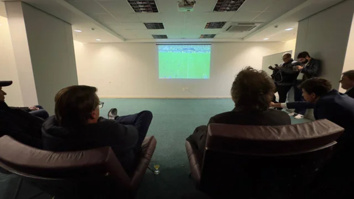 Javier Milei se reunió con Bolsonaro y vieron la derrota de Brasil en la Copa América