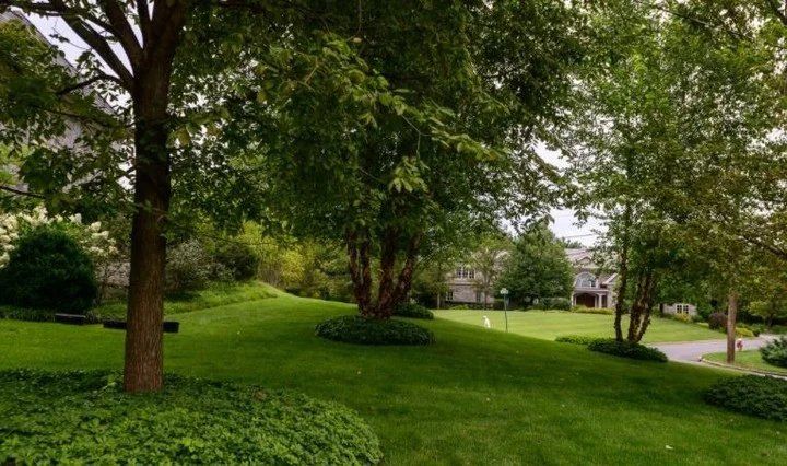 El vecindario que rodea la casa de Bill Hwang en Tenafly New Jersey.