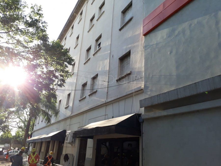 Evoluciona favorablemente la niña que cayó desde la ventana de un hotel