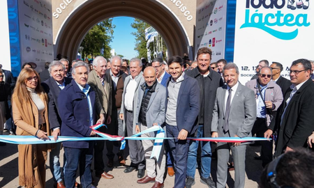 Pullaro participó este martes junto a su par de Córdoba, Martín Llaryora, del acto de apertura de TodoLáctea 2026. Pullaro participó este martes junto a su par de Córdoba, Martín Llaryora, del acto de apertura de TodoLáctea 2026.