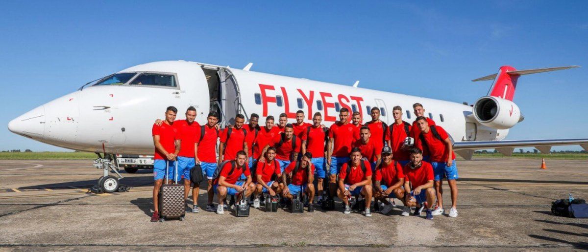 Unión llegó a Belo Horizonte y fue recibido por sus hinchas