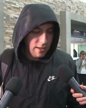 Gaspar Benegas dialogó con la prensa en el aeropuerto de Comodoro Rivadavia tras el emocionante show de Los Fundamentalistas. Gaspar Benegas dialogó con la prensa en el aeropuerto de Comodoro Rivadavia tras el emocionante show de Los Fundamentalistas.