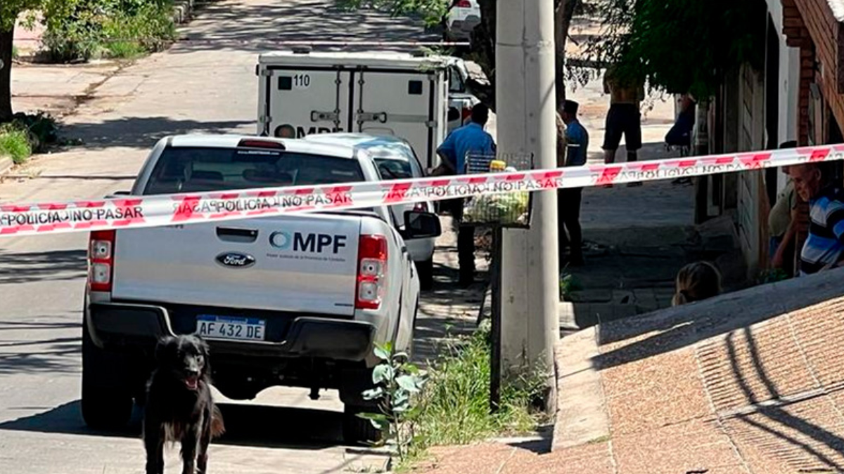 Una mujer policía mató a un hijo de 10