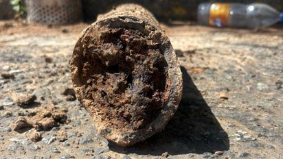 Así son los caños centenarios que está renovando Aguas Santafesinas en Santa Fe