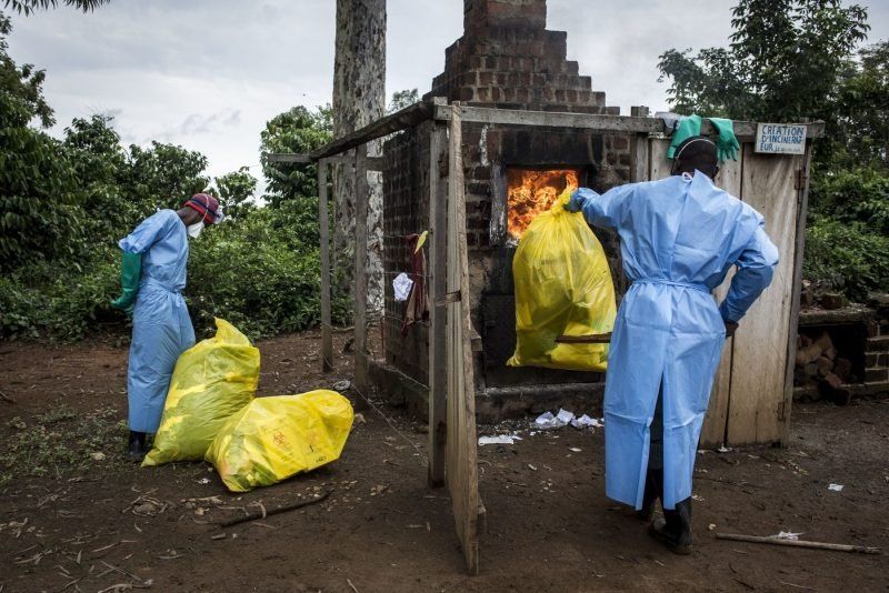 El brote de ébola en el Congo provoca cientos de muertes y no logran contener la epidemia