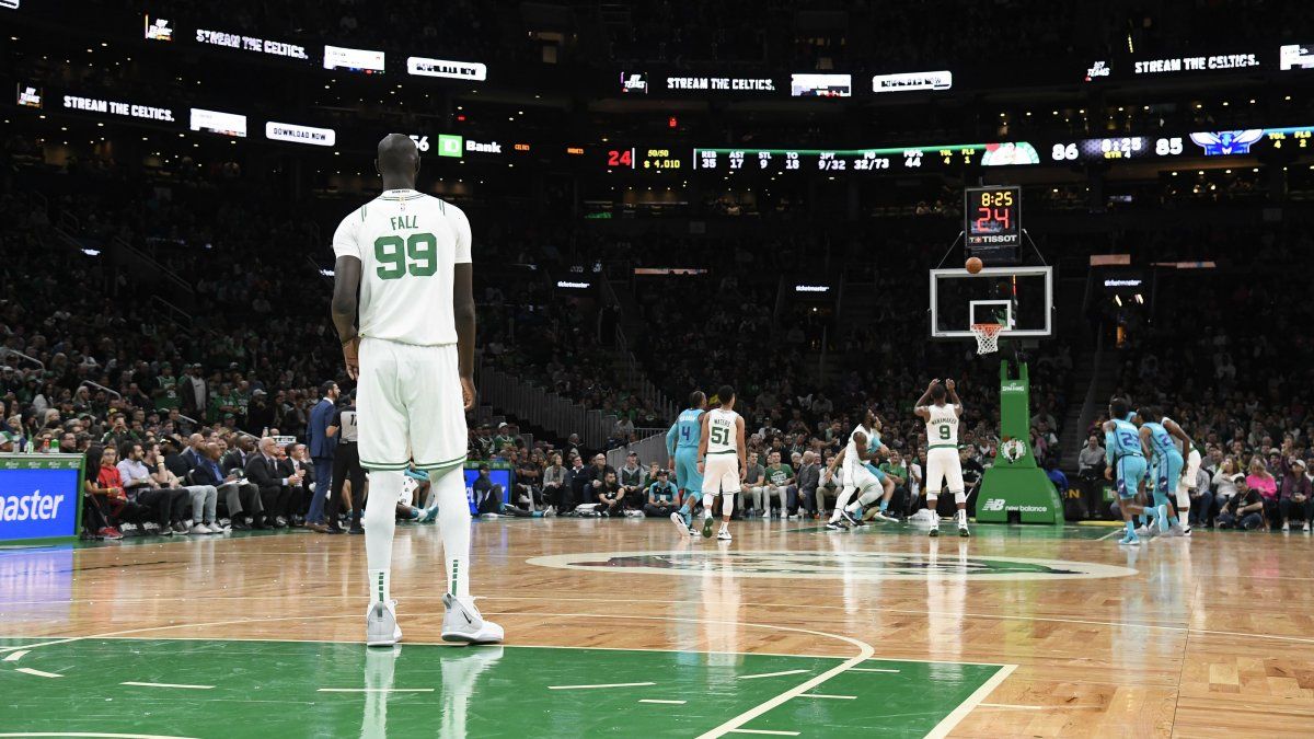 Debutó en la NBA el Senegalés que mide 2,26 metros y enloqueció a todos