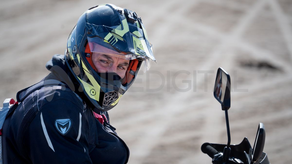 Los elementos de protección, como el caso, son claves para disfrutar este deporte con seguridad.