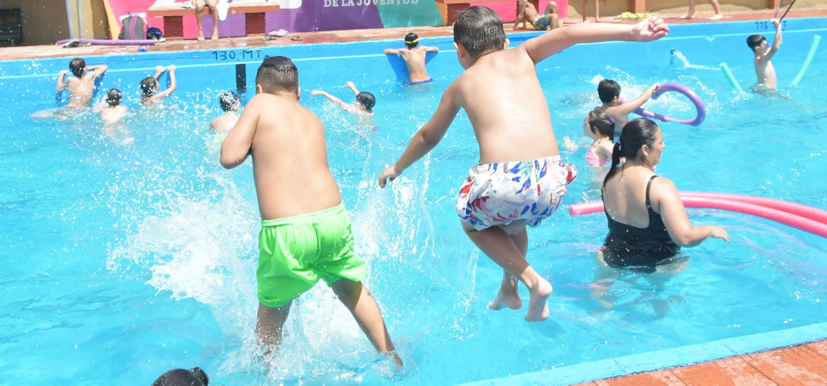 Niño está grave tras permanecer unos minutos sumergido en la pileta de un club de Rosario