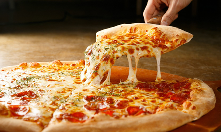Pizza de arroz en licuadora: la receta sin TACC de Cocineros Argentinos para hacer en casa Pizza de arroz en licuadora: la receta sin TACC de Cocineros Argentinos para hacer en casa