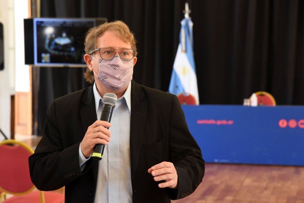 Diego Lluma, subsecretario de Seguridad de Santa Fe, habló en Aire de Santa Fe y brindó detalles de las reuniones para modificar los horarios de los clásicos que se jugarán por la Copa de la Liga.