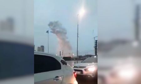 la matanza: cayo un rayo y provoco una explosion durante el temporal la matanza: cayo un rayo y provoco una explosion durante el temporal