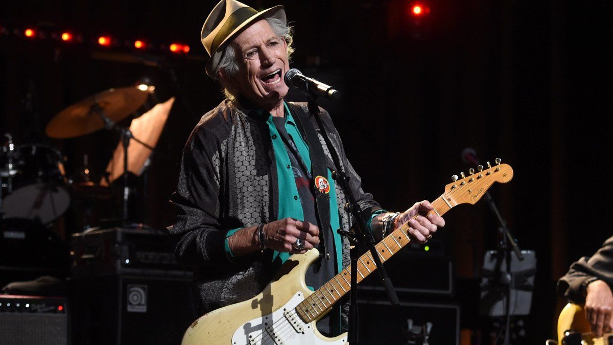 El músico explicó que desde que dejó el hábito de fumar se dio cuenta que "tenía 10 veces más de aire". 