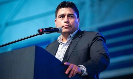 Claudio Vidal, gobernador de Santa Cruz, que impulsó una causa en la que la Corte Suprema de Justicia se declaró competente. Claudio Vidal, gobernador de Santa Cruz, que impulsó una causa en la que la Corte Suprema de Justicia se declaró competente.