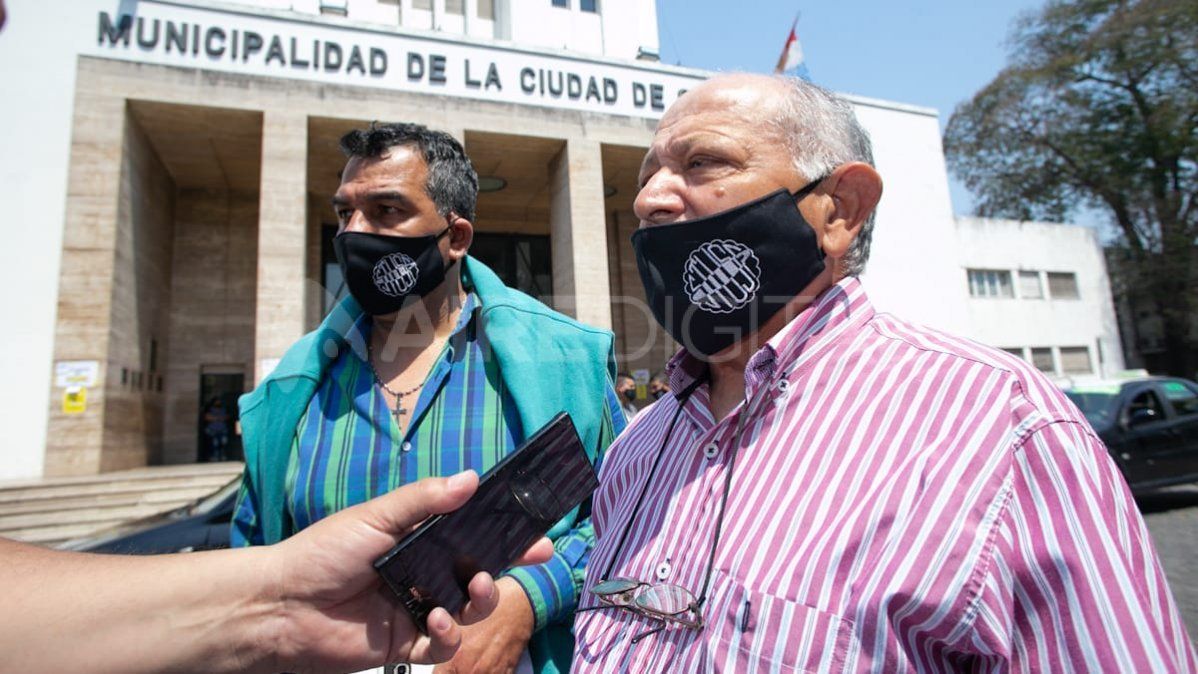 Francisco Aiello al término de la reunión por la llegada de Uber a la ciudad de Santa Fe