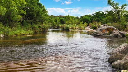 Escapada a un pequeño pueblo de Córdoba con ríos cristalinos y cerros poblados de flora y fauna