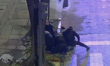 El caso quedó registrado por cámaras de seguridad y la Justicia investiga las circunstancias de la muerte. El caso quedó registrado por cámaras de seguridad y la Justicia investiga las circunstancias de la muerte.