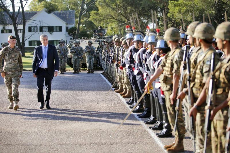 Las Fuerzas Armadas encaran un contrarrevisionismo histórico